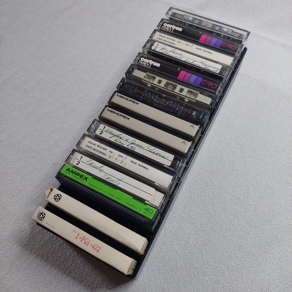 Vintage Cassette Tape Storage Case. 15 Recorded Cassettes, 2 Extra Cover 1980's - Picture 7 of 16